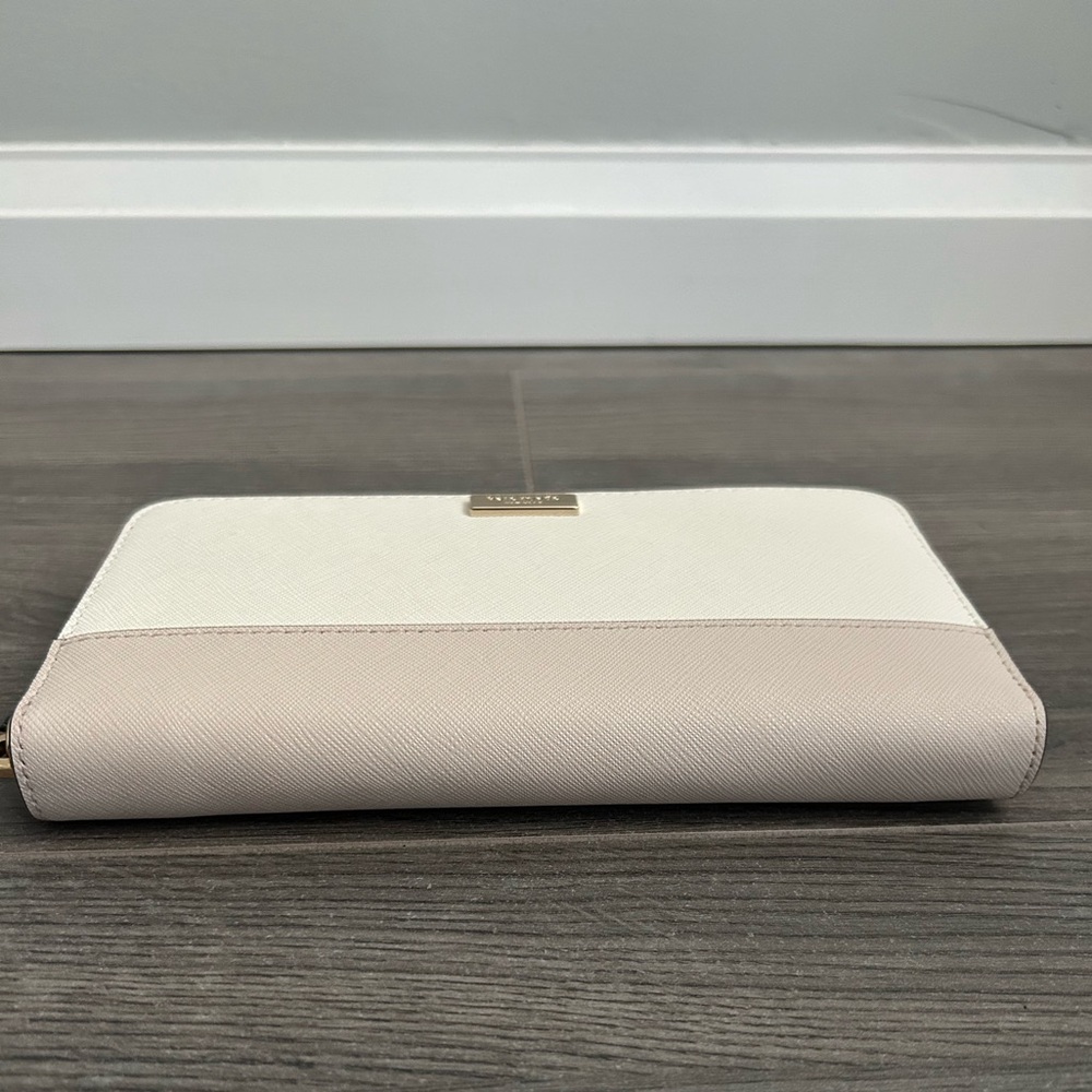 Kate Spade Wallet - Picture 4 of 10
